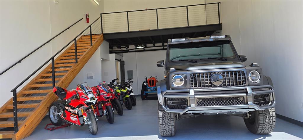 2137 Chelsea Road E3