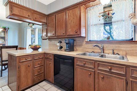 Tiny photo for 9224 County Road 915, Godley, TX 76044 (MLS # 21104194)