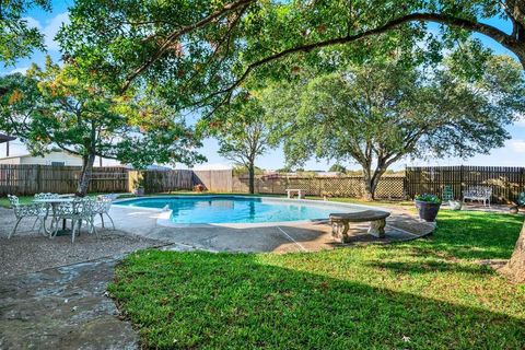Tiny photo for 9224 County Road 915, Godley, TX 76044 (MLS # 21104194)