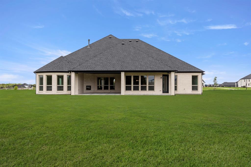 Las Brisas - Residential