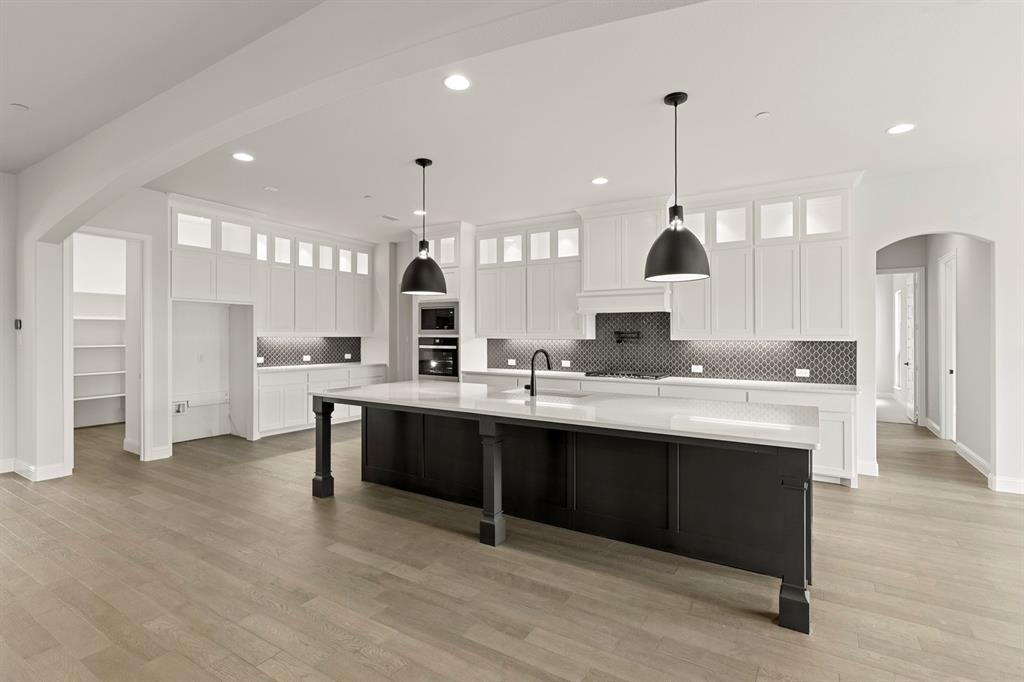 Las Brisas - Residential