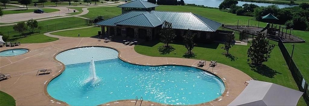 Las Brisas - Residential