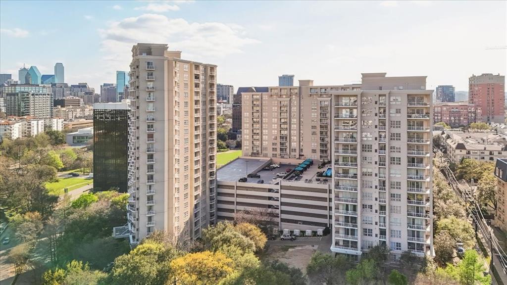 Renaissance-Turtle Crk Condo - Residential