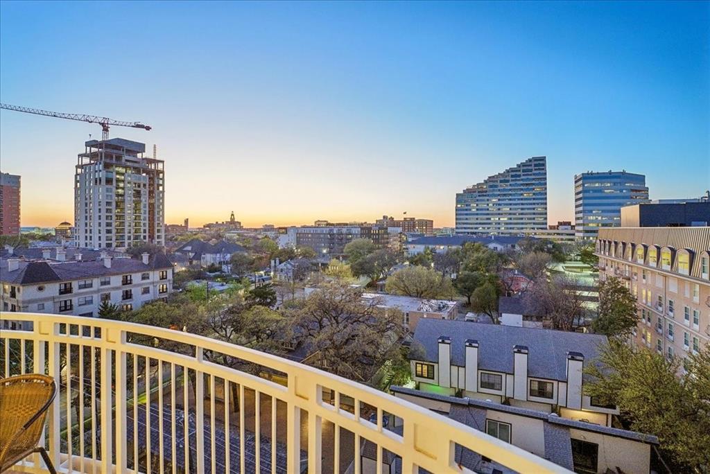 Renaissance-Turtle Crk Condo - Residential