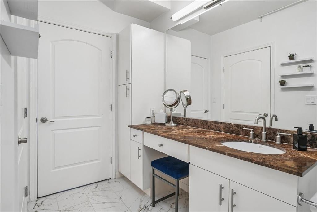 Renaissance-Turtle Crk Condo - Residential