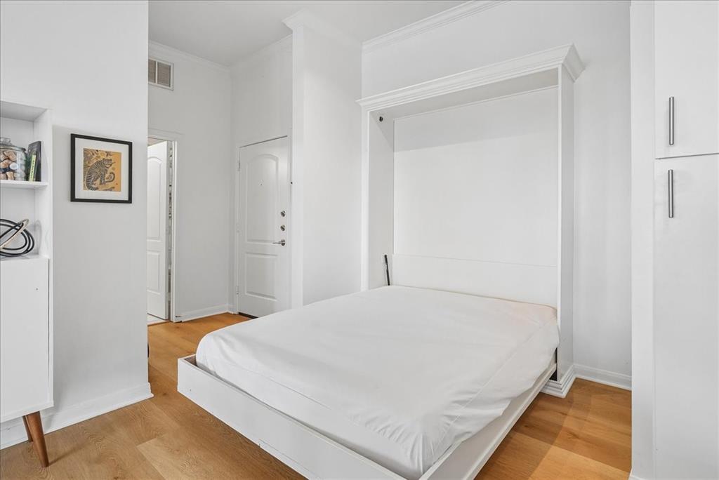 Renaissance-Turtle Crk Condo - Residential