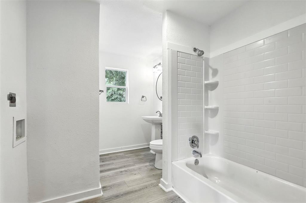 Oak Trail Shores Sec B - Residential