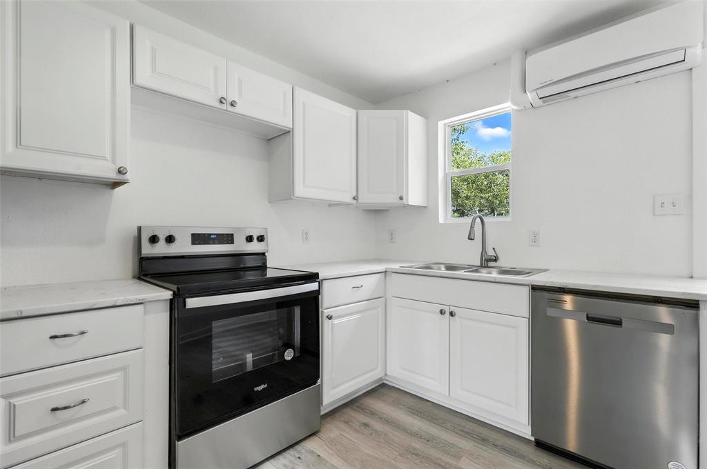 Oak Trail Shores Sec B - Residential