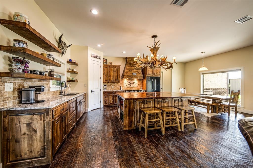 344 County Road 1660
