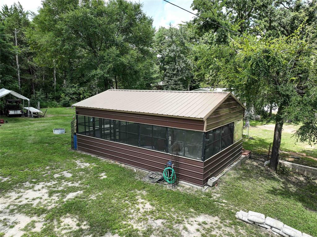 101 E Sycamore Lane