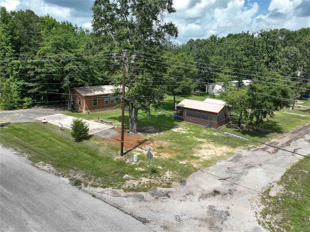 101 E Sycamore Lane