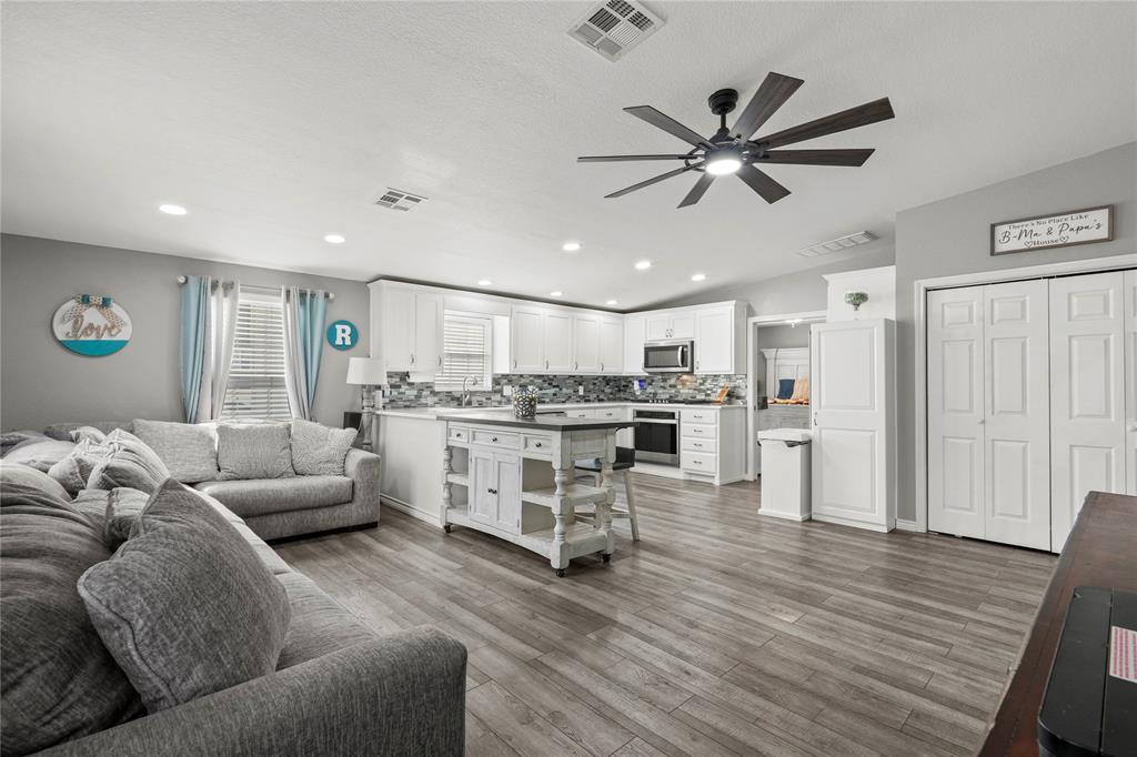 127 Yosemite Drive 62