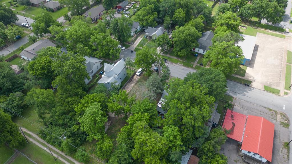 717 W Day Street