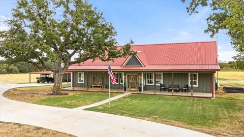 Photo of 9739 Waldrup Road, Lipan, TX 76462 (MLS # 21395818)