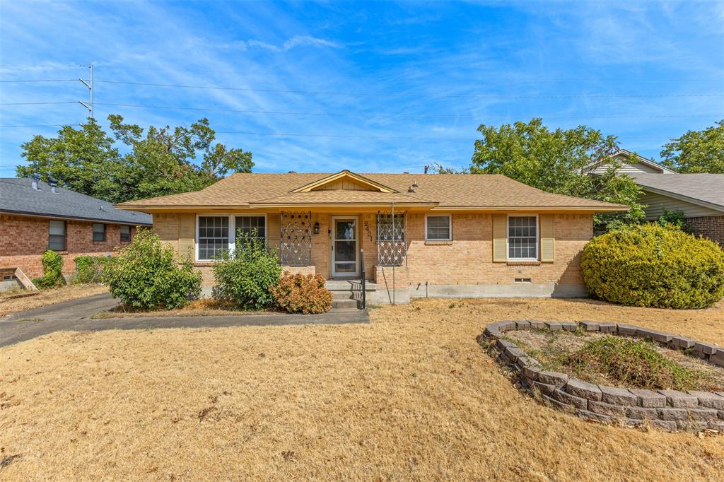 2401 Cardinal Lane