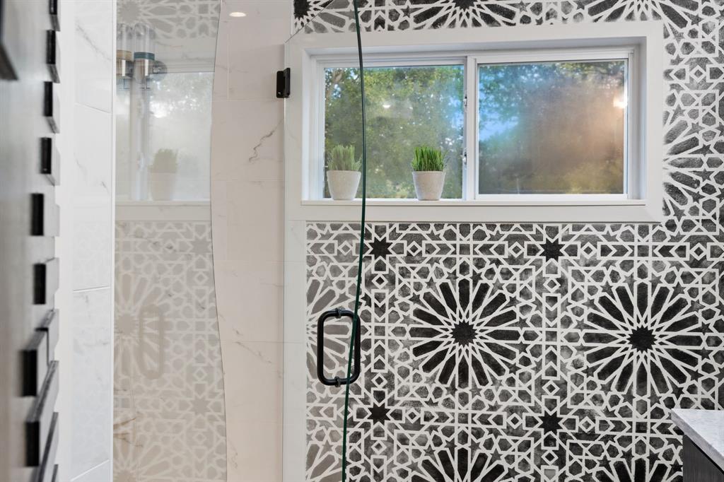 White Rock West Condo - Residential