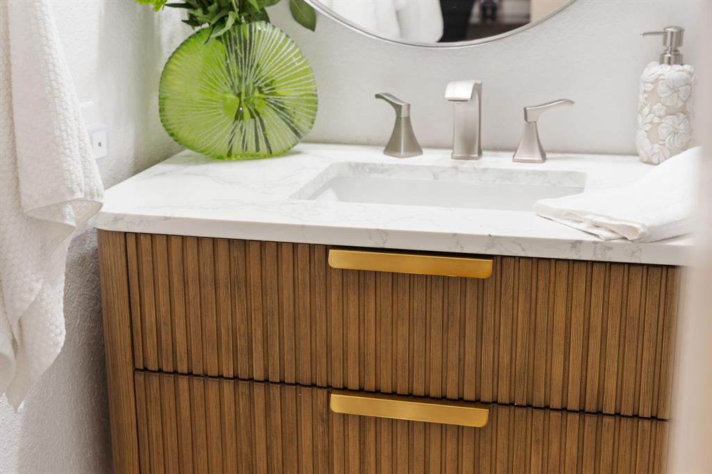 White Rock West Condo - Residential