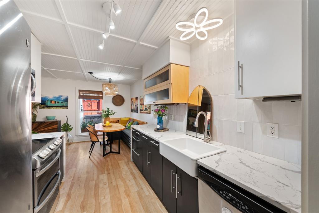 7496 E Northwest Highway 145