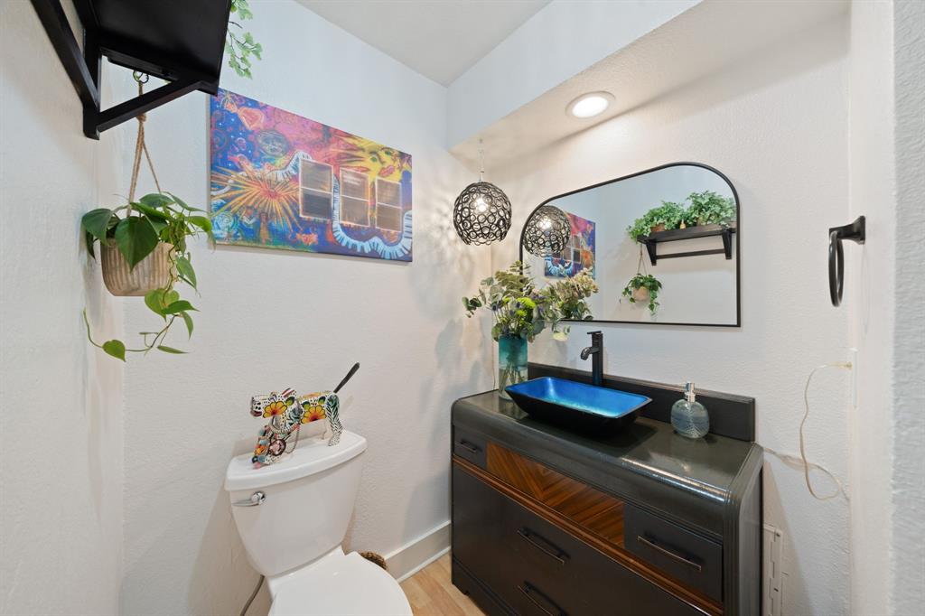 White Rock West Condo - Residential