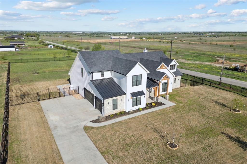 3908 Crockett Lane