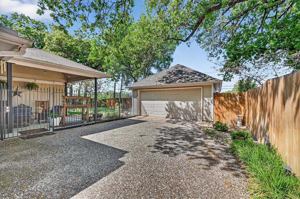 Autumn Hill Arlington - Residential