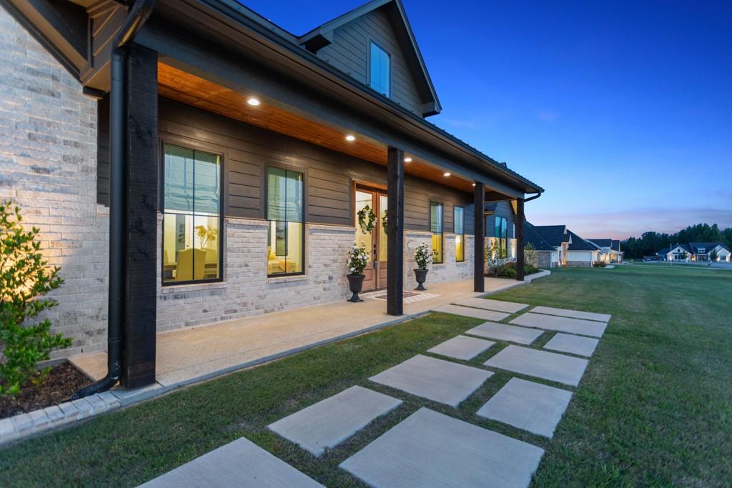 21815 Country Meadows