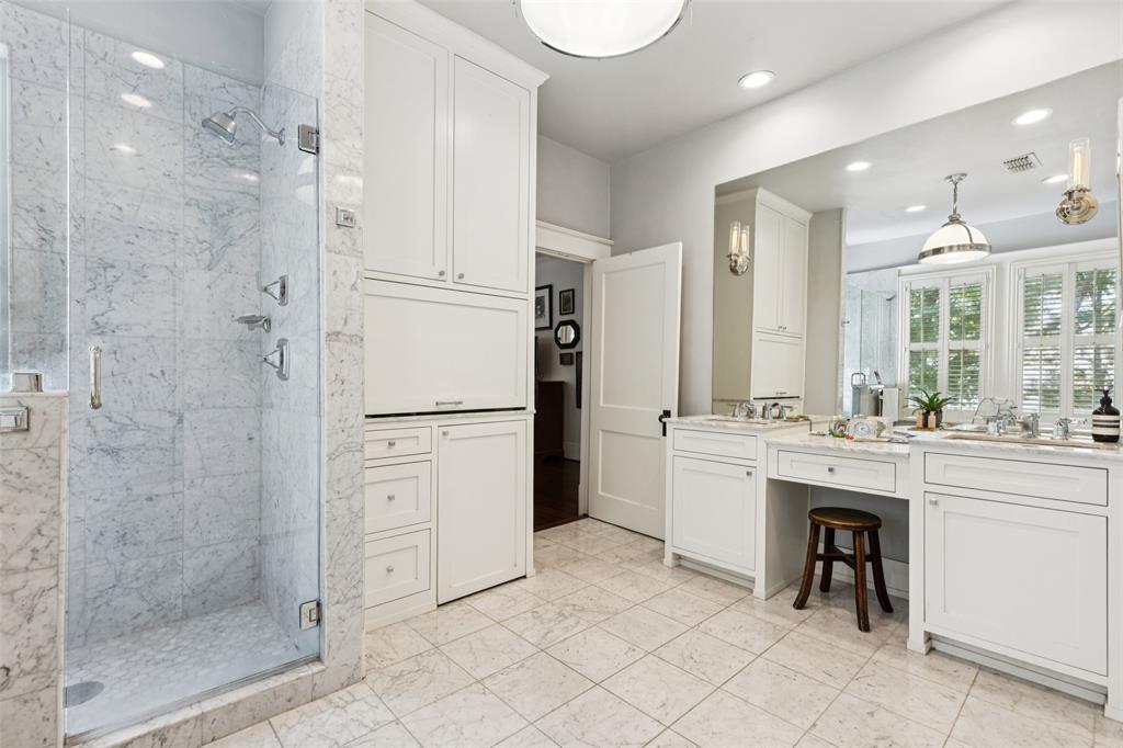 Winnetka Heights - Residential