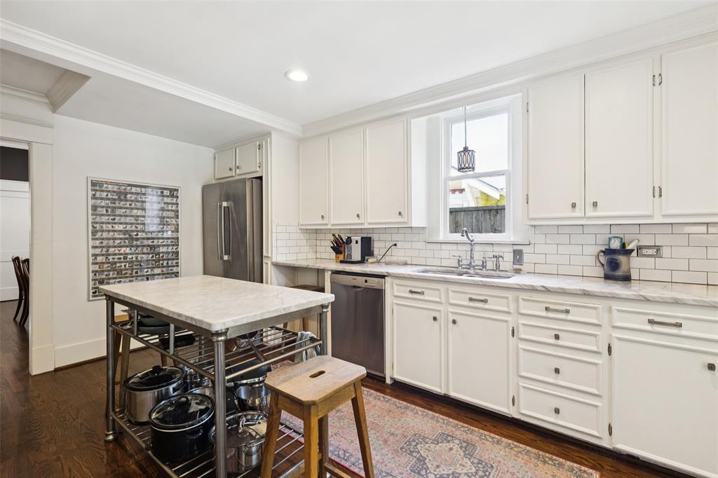 Winnetka Heights - Residential