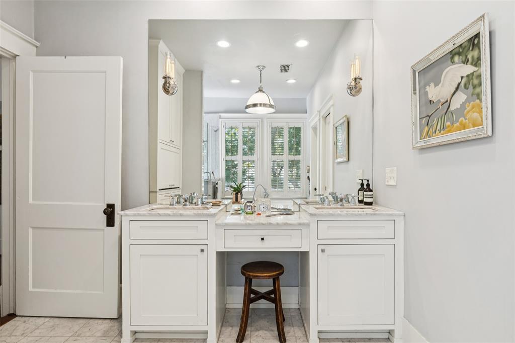 Winnetka Heights - Residential