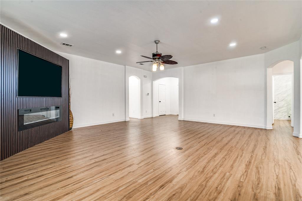 3816 Chestnut Trail