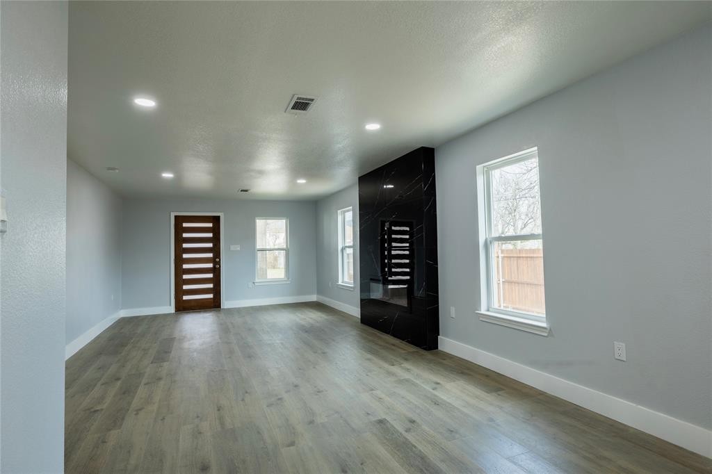 2526 Bethurum Avenue