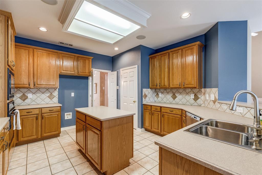 Wellington Of Flower Mound Ph - Residential