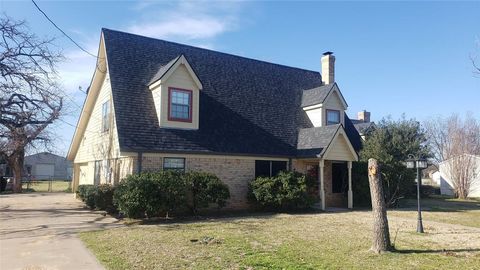 A home in Mineral Wells