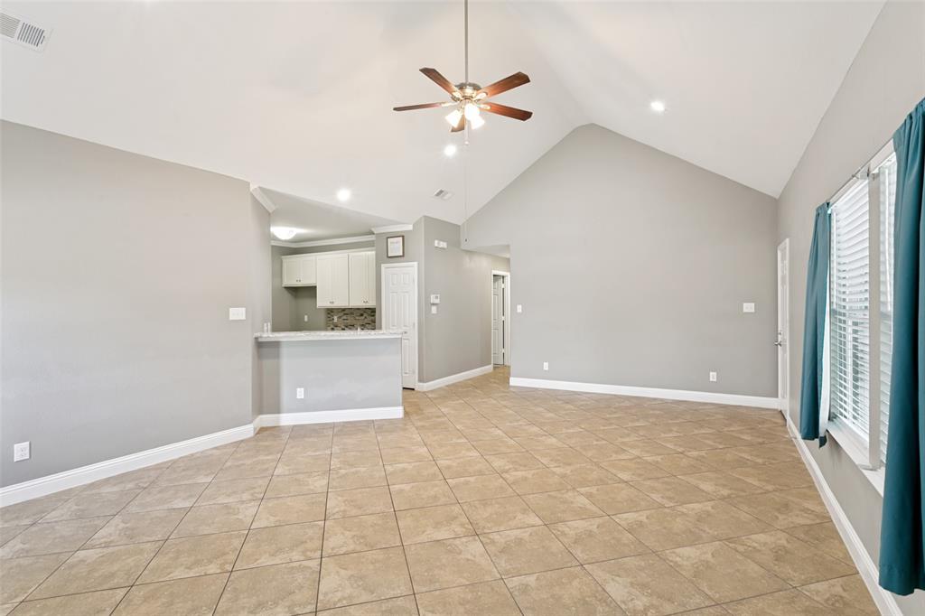805 N Ridge Drive