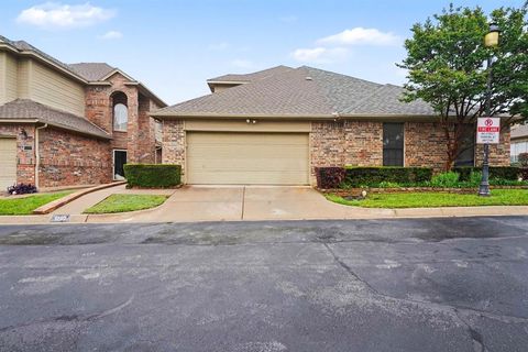 Photo of 1230 Woodland Park Drive, Hurst, TX 76053 (MLS # 21249889)