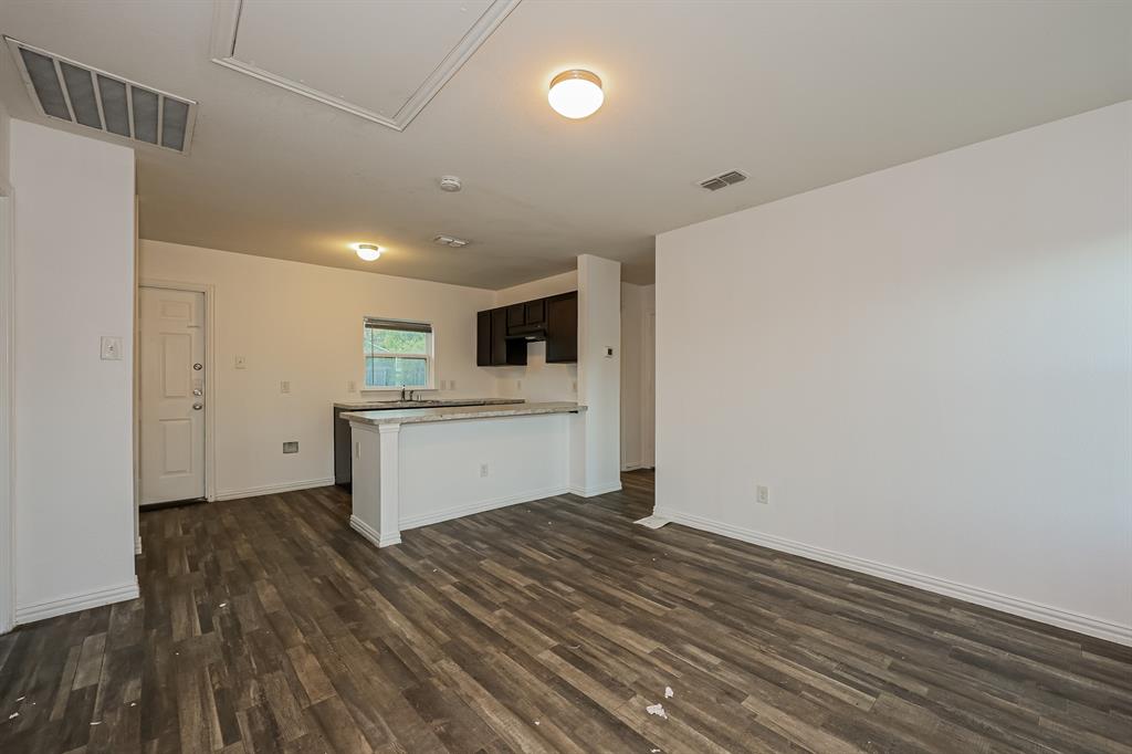 1216 E Powell Avenue