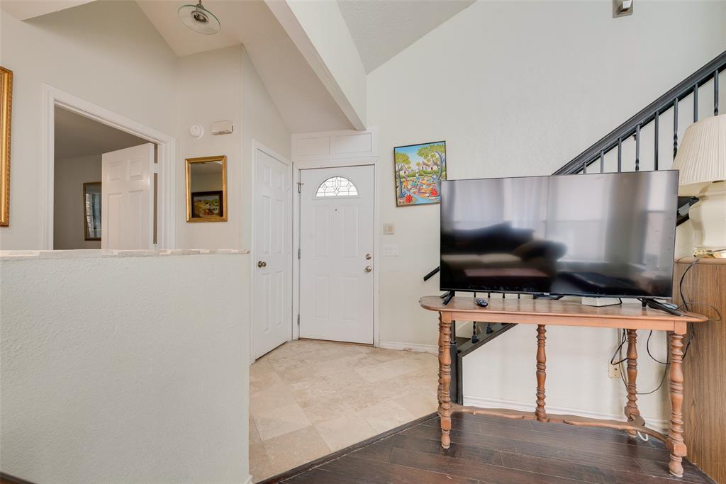17113 Upper Bay Road