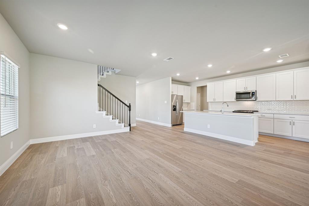516 Stagg Street