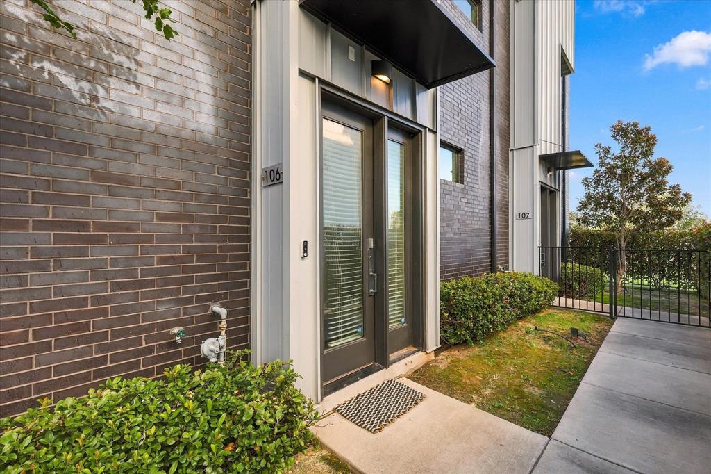 1813 Park Avenue 106