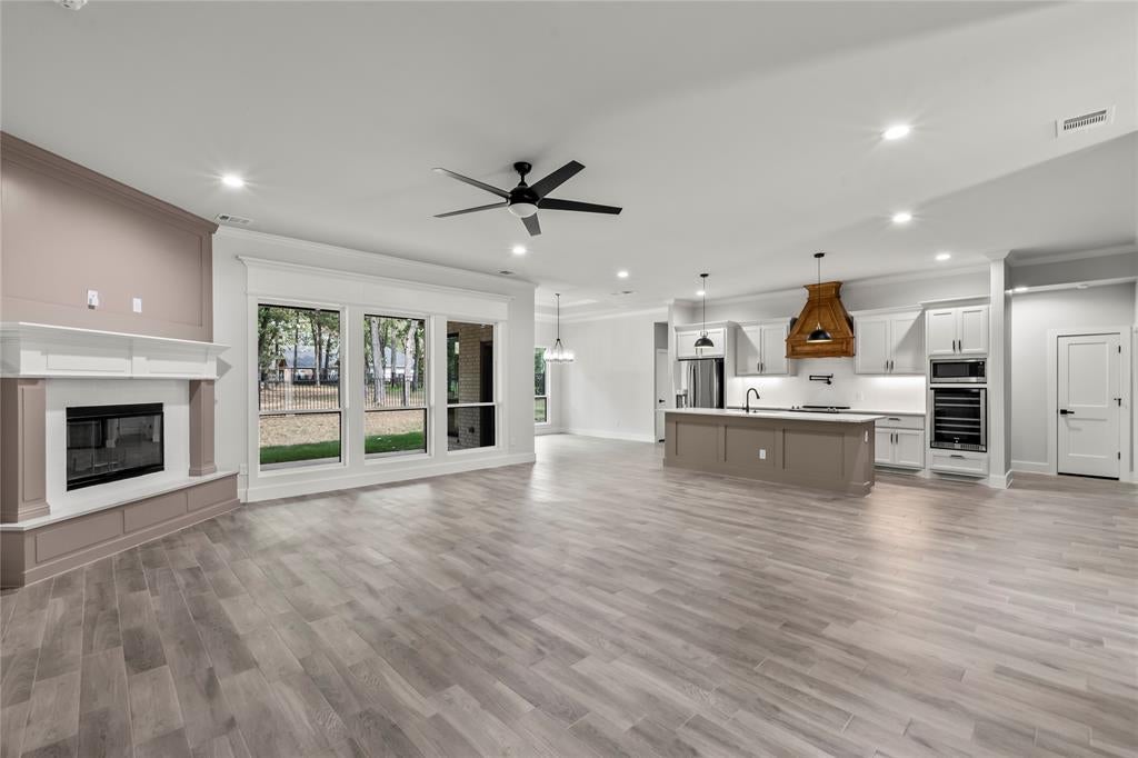 128 Saint Andrews Drive E