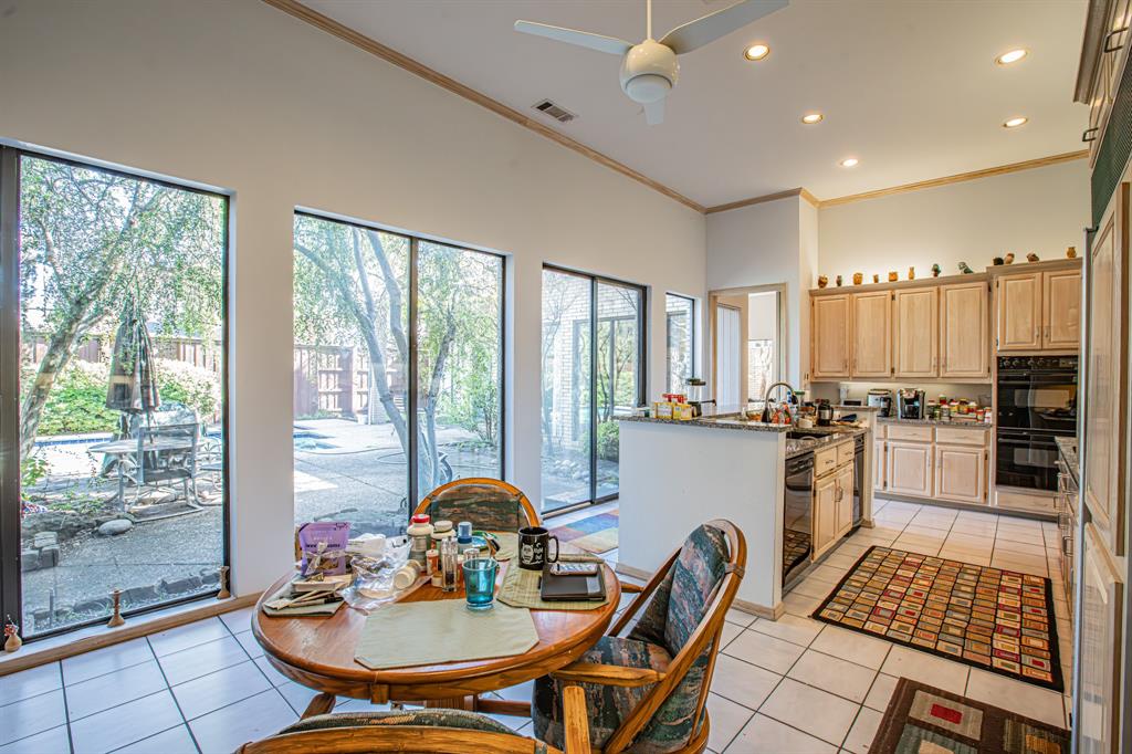 1731 Manor Lane