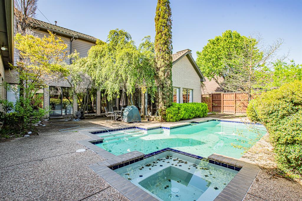 1731 Manor Lane