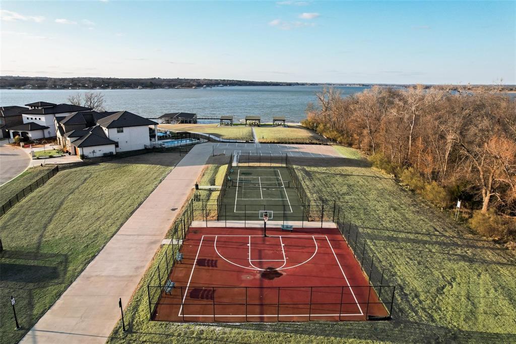 Resort On Eagle Mountain Lake - Residential