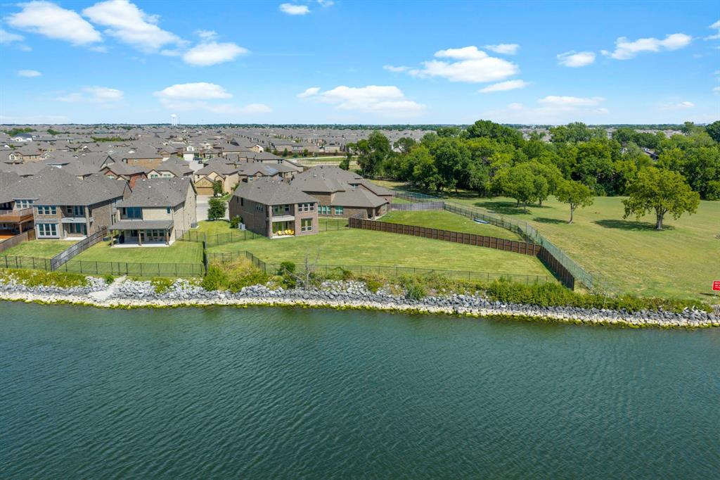 18144 Lakefront Court
