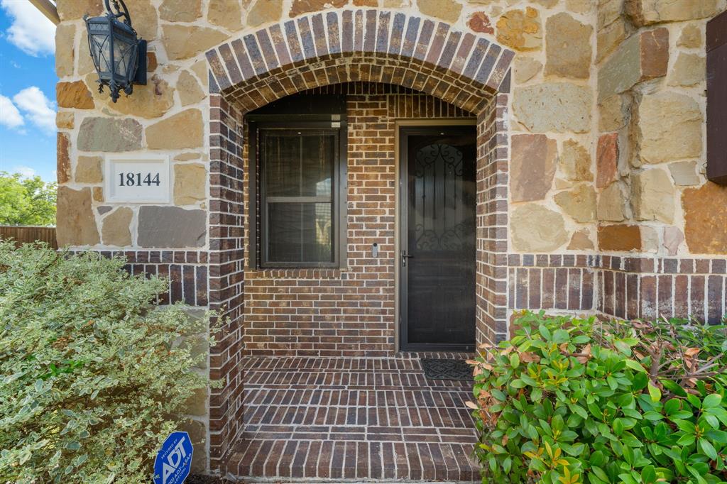 18144 Lakefront Court