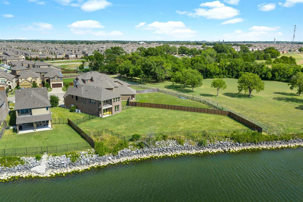 18144 Lakefront Court