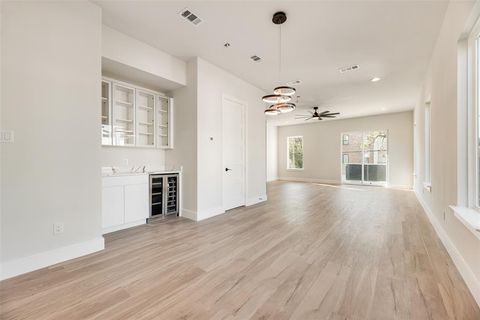 Tiny photo for 1123 Muncie Ave, Dallas, TX 75212 (MLS # 21101219)