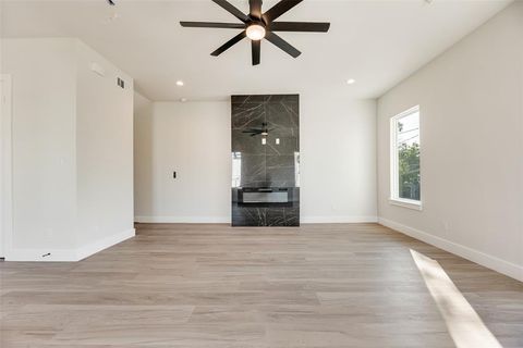 Tiny photo for 1123 Muncie Ave, Dallas, TX 75212 (MLS # 21101219)