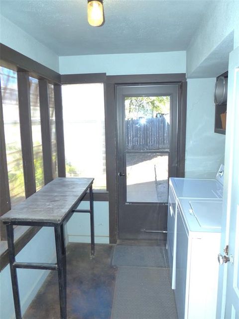 Tiny photo for 1408 Bridge St, Brady, TX 76825 (MLS # 21101359)