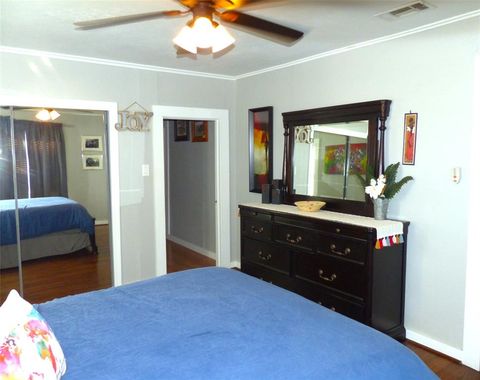 Tiny photo for 1408 Bridge St, Brady, TX 76825 (MLS # 21101359)